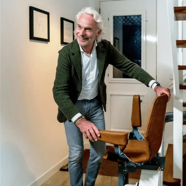 Stairlift (2)