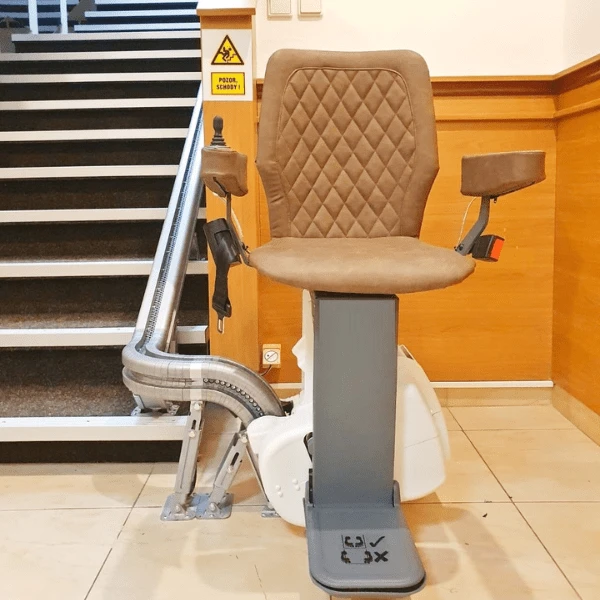 Stairlift (3)