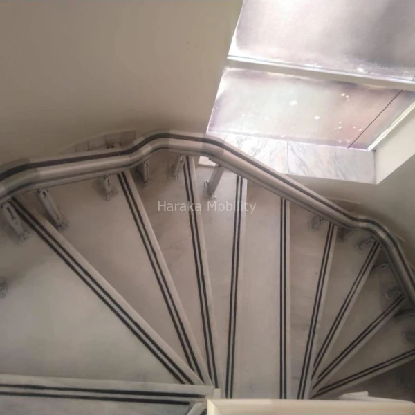 Stairlift (5)